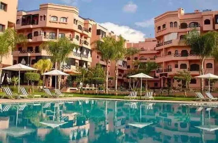 Appartement De Luxe 2 Chambres Centre Ville Village Privee Avec 5 Piscines Marrakesh Lägenhet